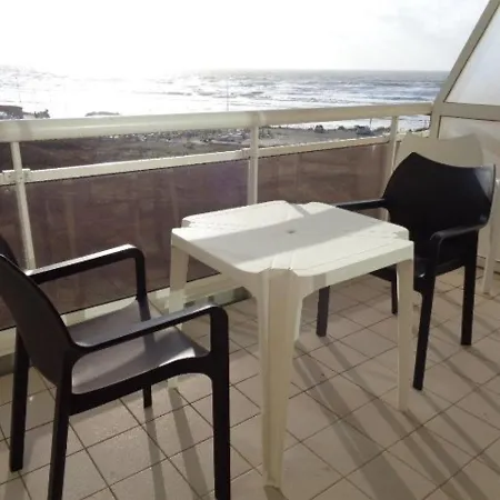 55m² Face Avec Balcon, Ascenseur, Parking Prive Et Proche Base Nautique - Fr-1-672-22 *
